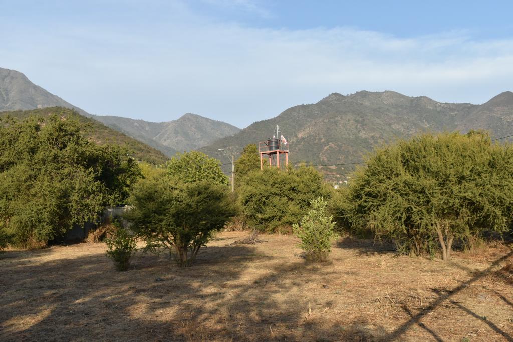 Terreno esquina 1.300 M2 en venta. Zona urbana en Olmué