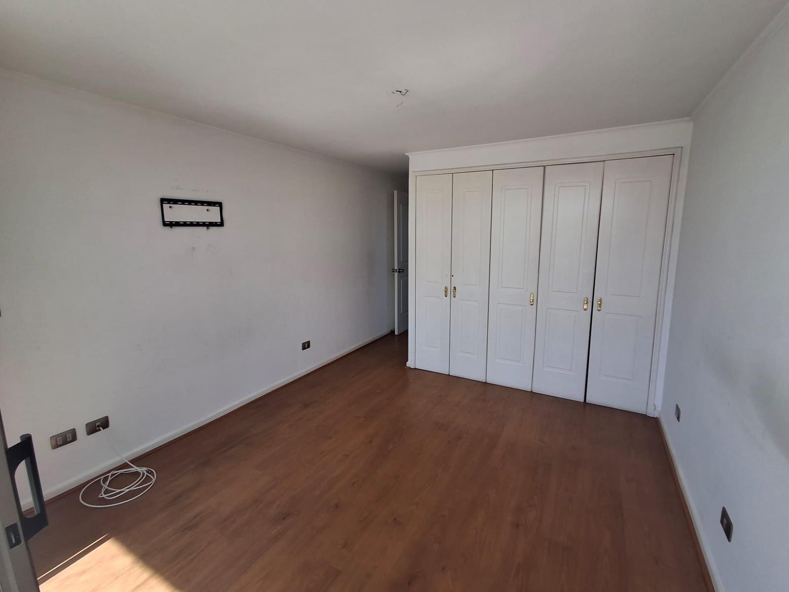 DEPARTAMENTO 3 DORMITORIOS EN VENTA EDIFICIO SANTA LUCIA VIÑA