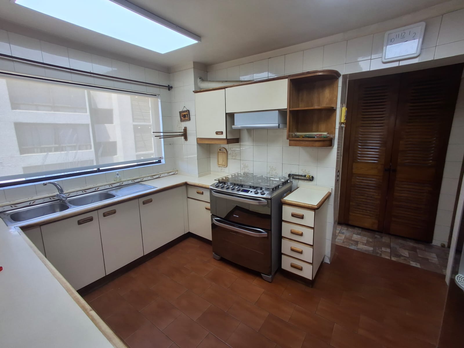 VENTA DEPARTAMENTO 4 DORMITORIOS SECTOR PONIENTE VIÑA