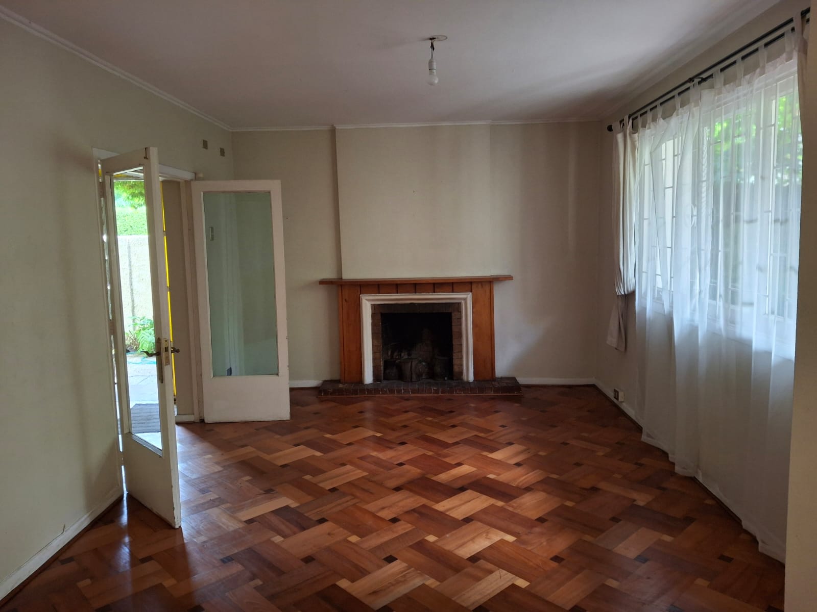 CASA EN VENTA EN BARRIO MIRAFLORES VIÑA